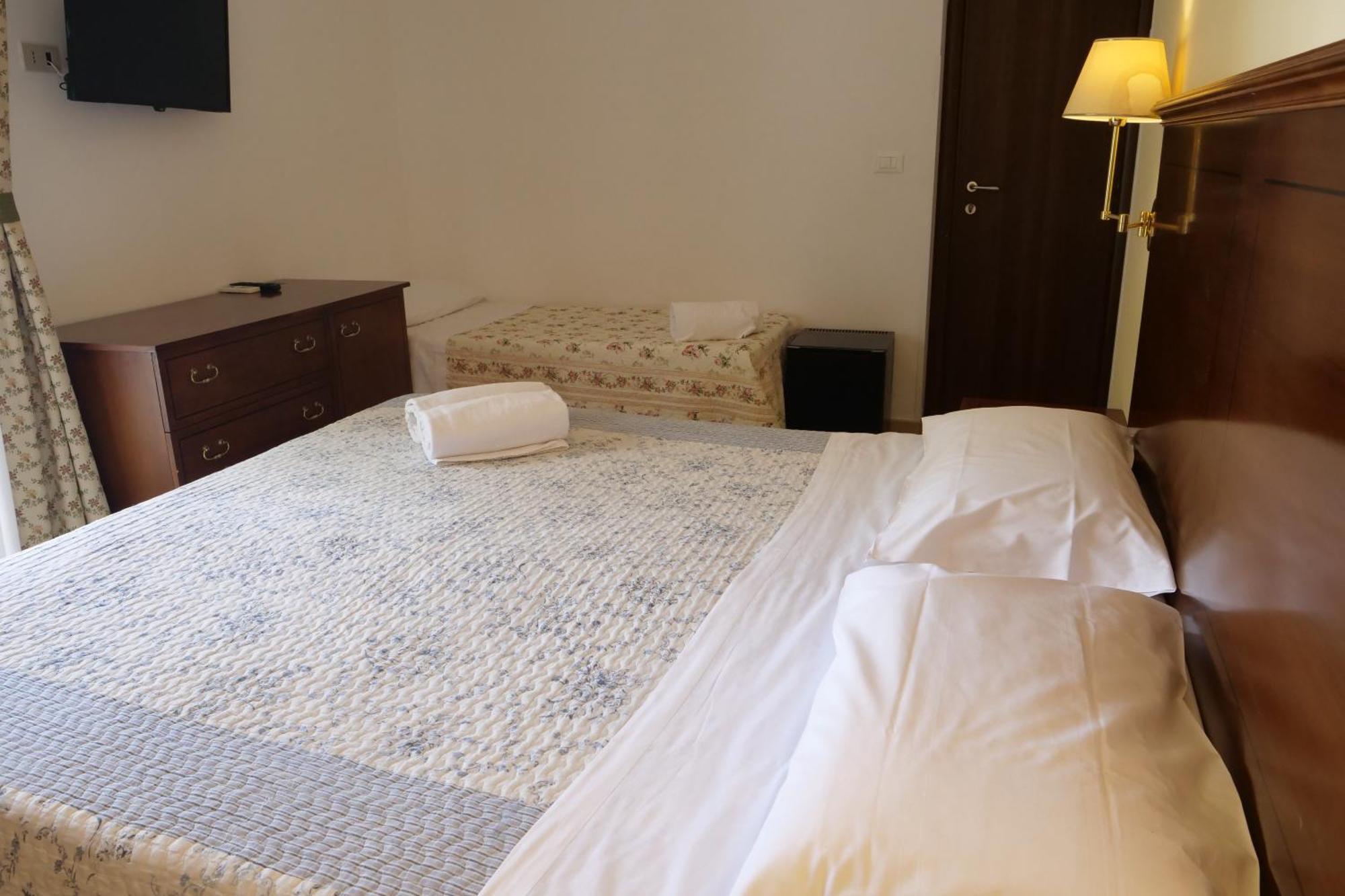 Hotel Elios Tao Таормина Экстерьер фото