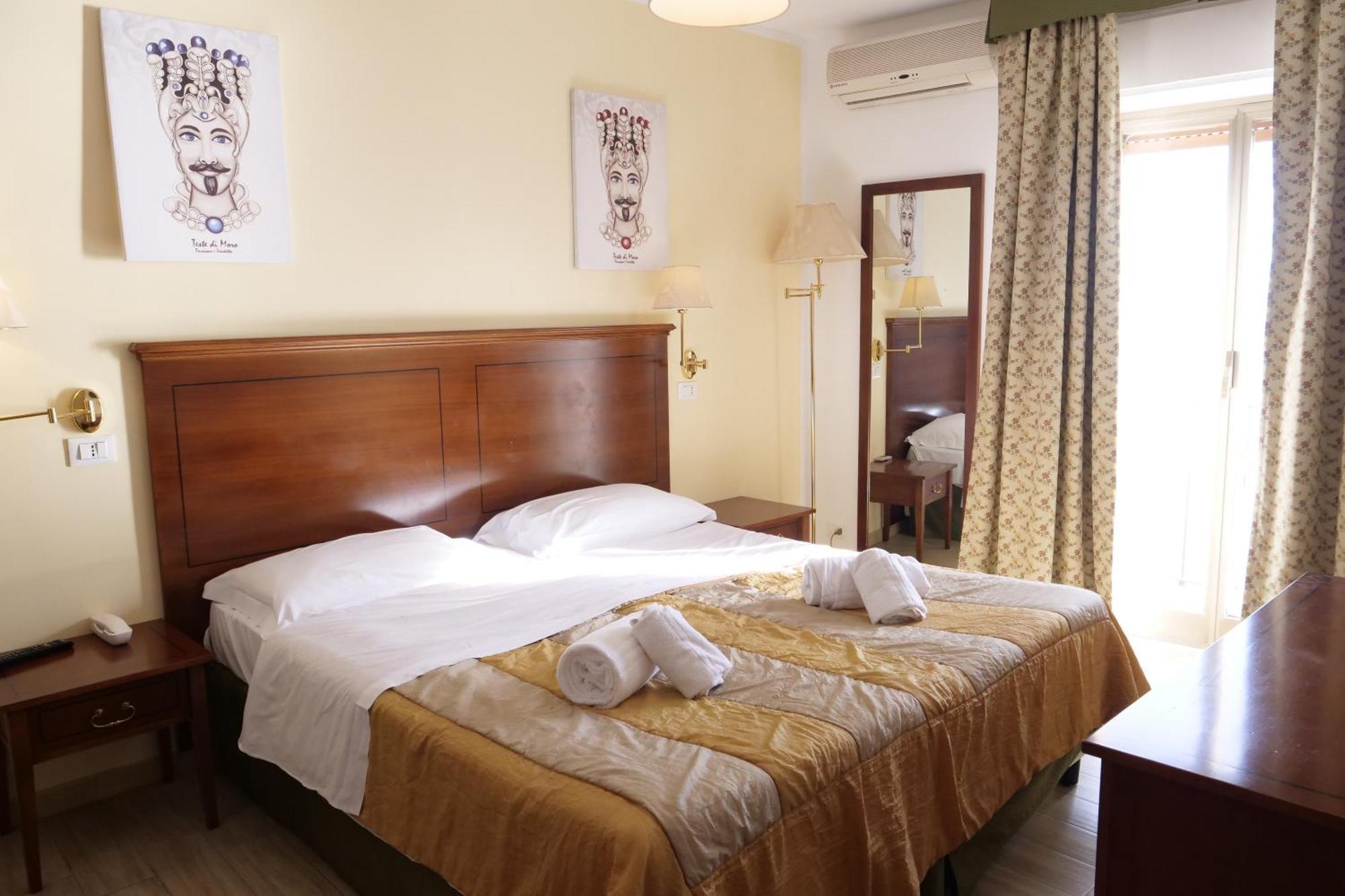 Hotel Elios Tao Таормина Экстерьер фото