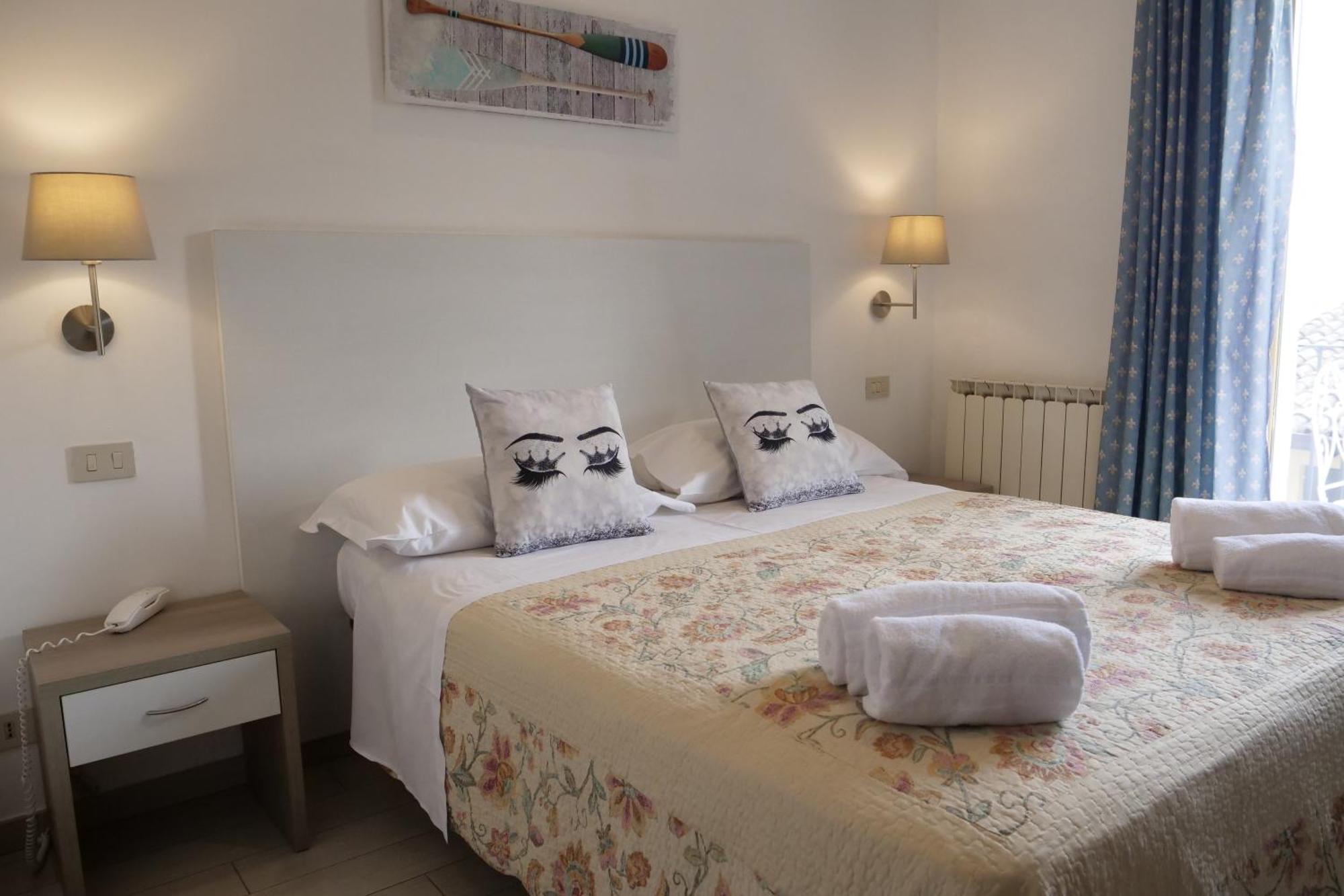 Hotel Elios Tao Таормина Экстерьер фото