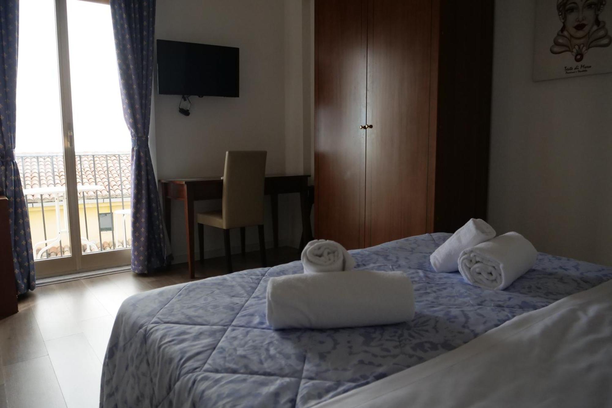 Hotel Elios Tao Таормина Экстерьер фото